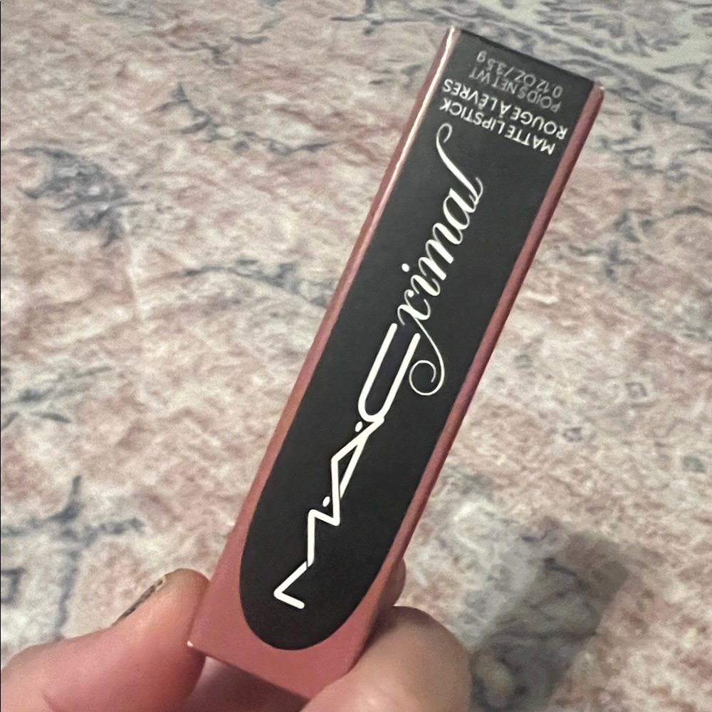 New MAC Cosmetics Maximal Lipstick - 666 Sweet Deal - Picture 8 of 10